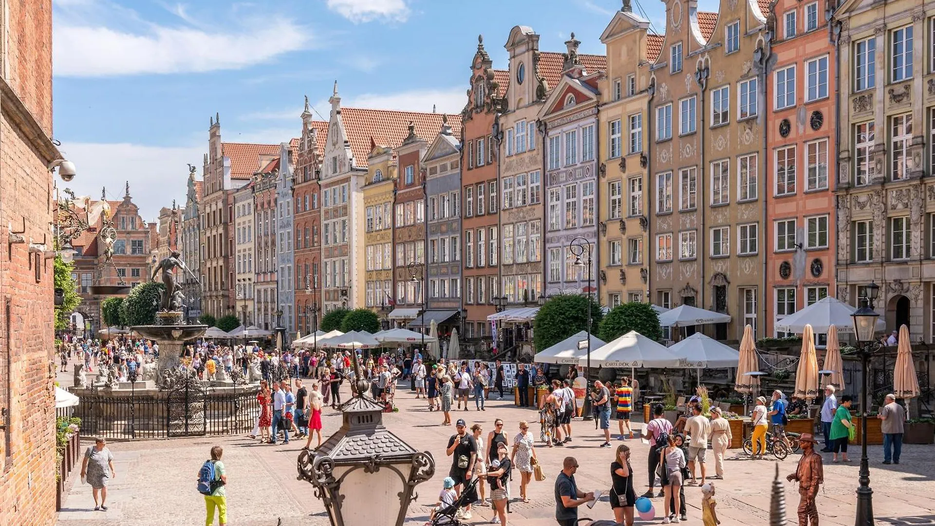 Old Town Pure White By Downtown Apartments Gdansk Poland